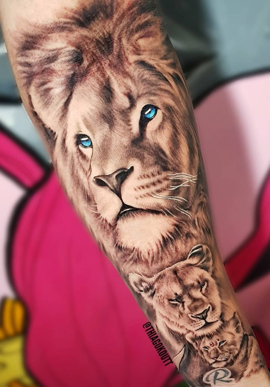 Значение татуировки львица