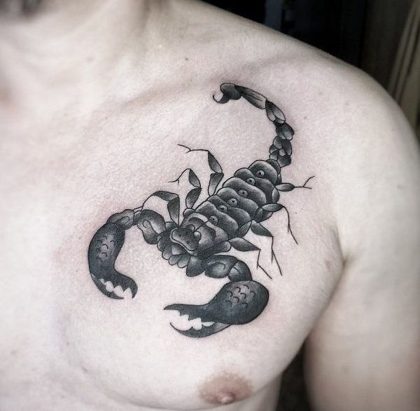 Татуировка Скорпион на груди